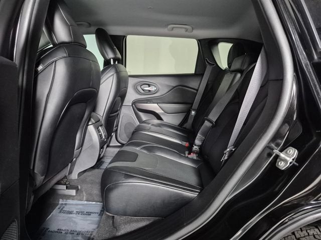 2022 Jeep Cherokee Latitude Lux