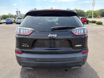 2022 Jeep Cherokee Latitude Lux