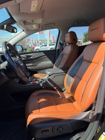 2020 GMC Acadia AT4