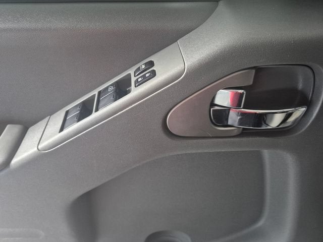 2018 Nissan Frontier SV V6