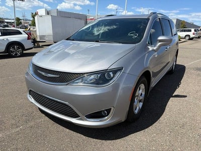 2017 Chrysler Pacifica Touring-L Plus