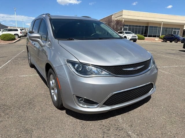 2017 Chrysler Pacifica Touring-L Plus