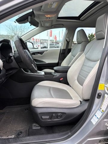 2021 Toyota RAV4 XLE Premium