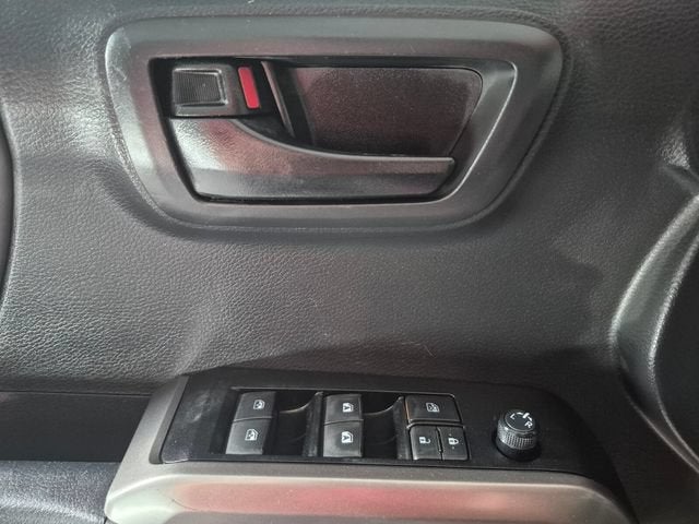 2023 Toyota Tacoma 4WD SR5