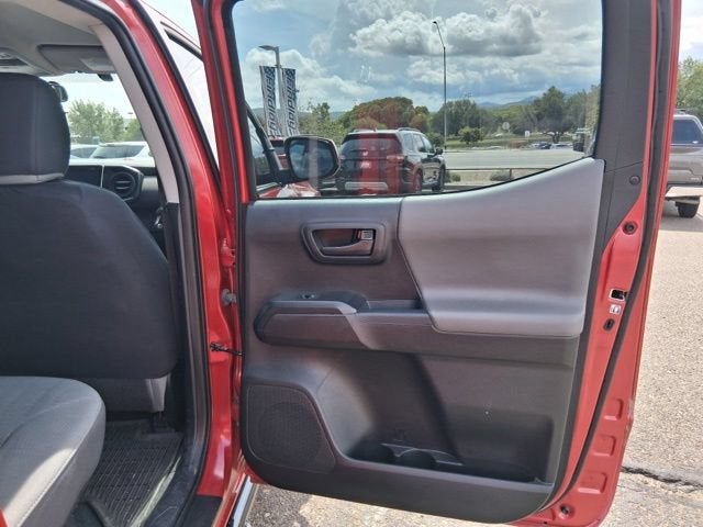 2016 Toyota Tacoma SR