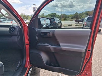 2016 Toyota Tacoma SR