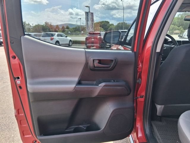 2016 Toyota Tacoma SR