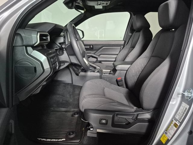 2025 Toyota Tacoma 4WD SR5