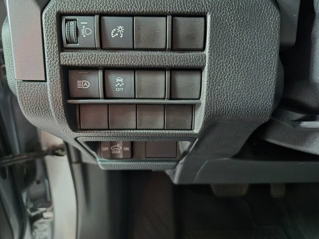 2025 Toyota Tacoma 4WD SR5