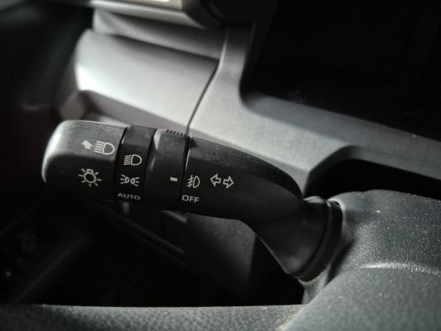 2025 Toyota Tacoma 4WD SR5