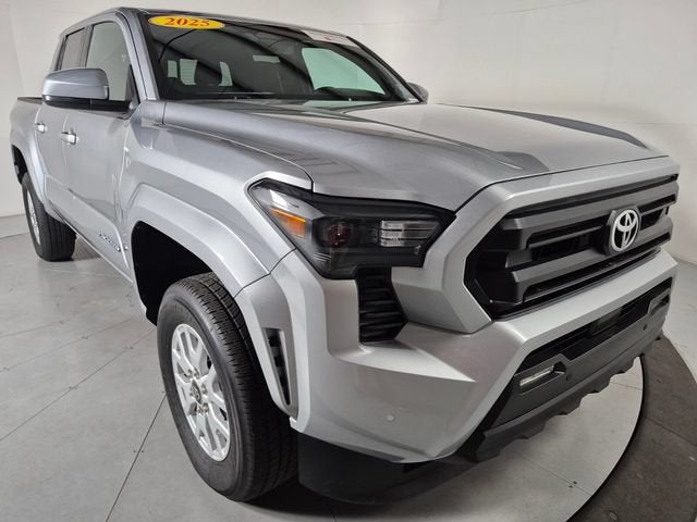 2025 Toyota Tacoma 4WD SR5