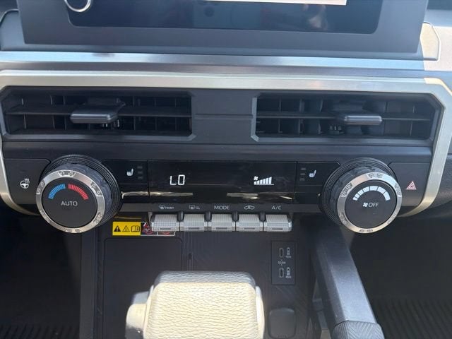 2025 Toyota Tacoma 4WD SR5