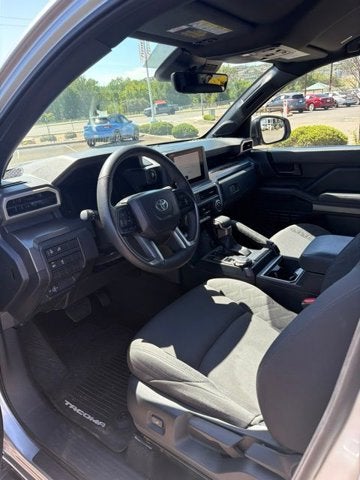 2025 Toyota Tacoma 4WD SR5