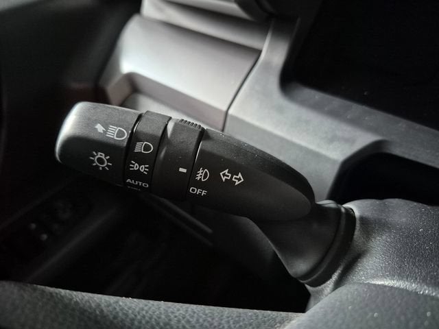 2025 Toyota Tacoma 4WD SR5