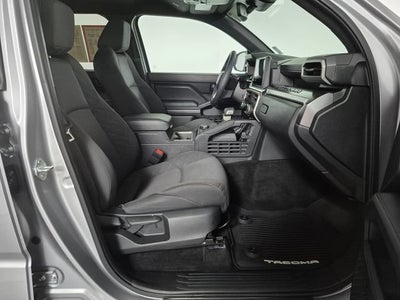 2025 Toyota Tacoma 4WD SR5