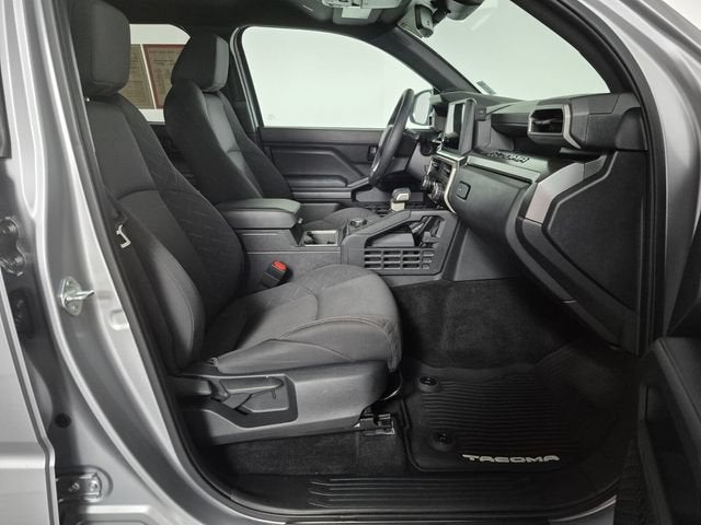 2025 Toyota Tacoma 4WD SR5