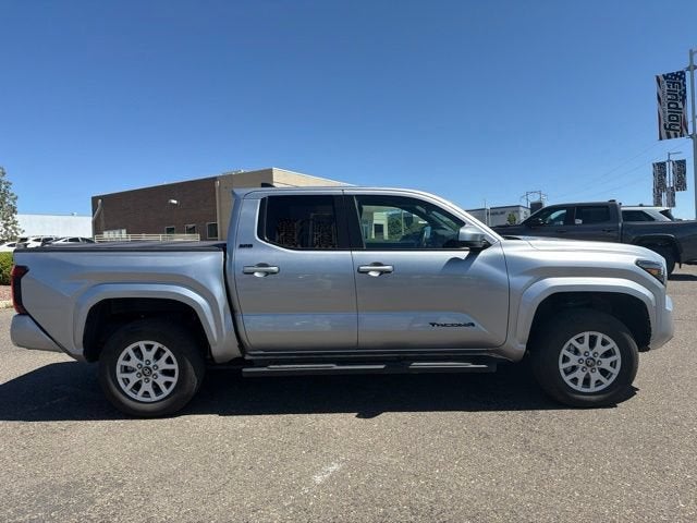 2025 Toyota Tacoma 4WD SR5