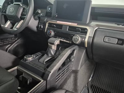 2025 Toyota Tacoma 4WD SR5