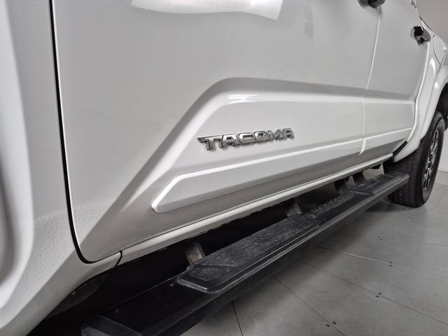 2025 Toyota Tacoma 4WD SR5