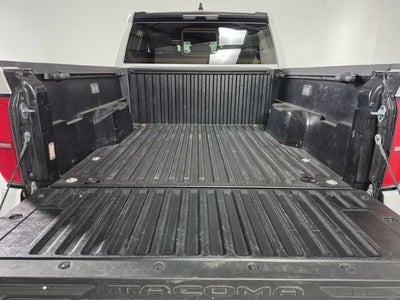 2025 Toyota Tacoma 4WD SR5