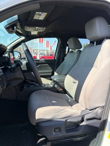 2025 Toyota Tacoma SR5 - Photo 16
