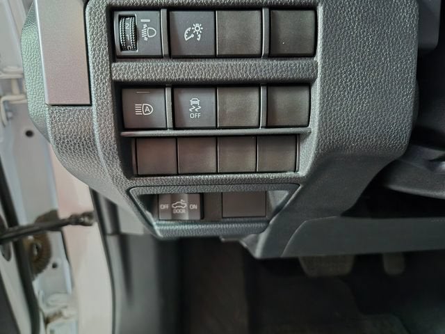 2025 Toyota Tacoma 4WD SR5