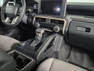 2025 Toyota Tacoma 4WD SR5