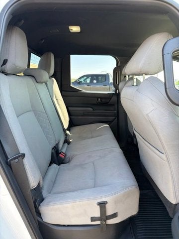2025 Toyota Tacoma SR5 - Photo 7