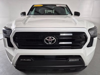 2025 Toyota Tacoma 4WD SR5
