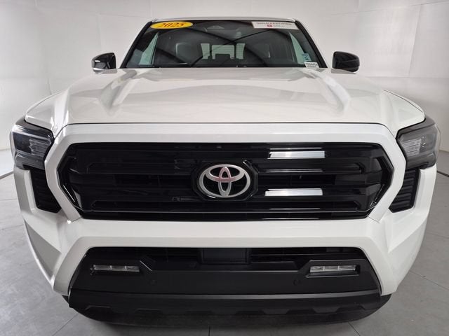 2025 Toyota Tacoma 4WD SR5