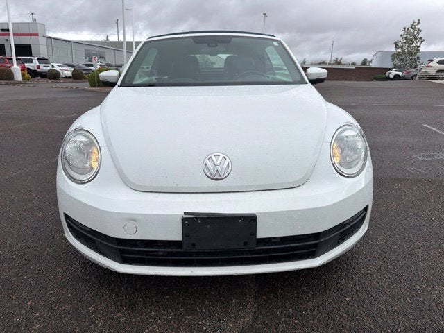 2016 Volkswagen Beetle Convertible 1.8T Denim