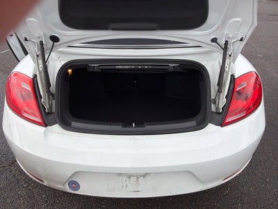 2016 Volkswagen Beetle Convertible 1.8T Denim