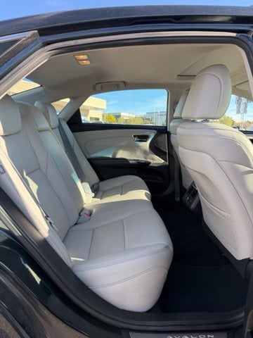 2018 Toyota Avalon Hybrid Limited