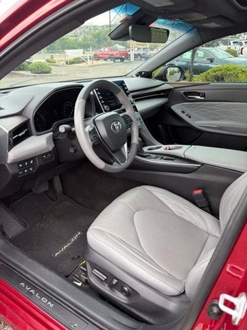 2022 Toyota Avalon Hybrid Limited