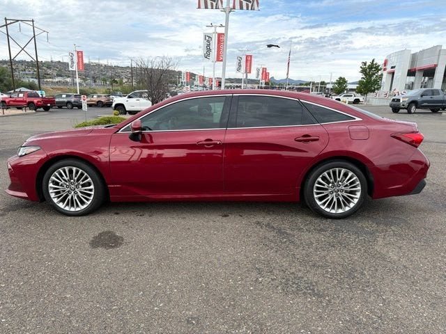 2022 Toyota Avalon Hybrid Limited