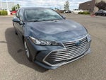 2022 Toyota Avalon Hybrid XLE