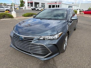2022 Toyota Avalon Hybrid XLE