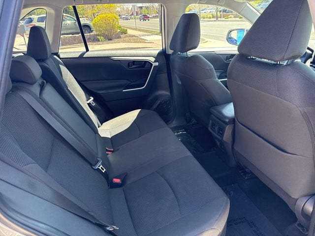 2025 Toyota RAV4 Hybrid LE