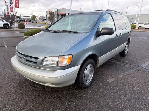 1998 Toyota Sienna XLE