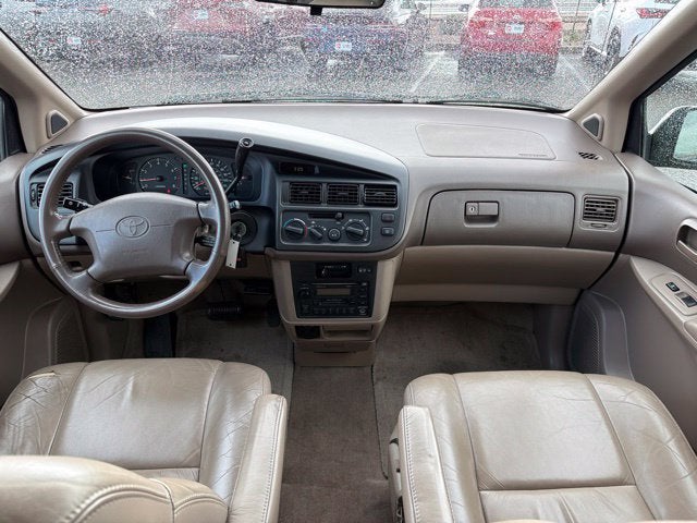 1998 Toyota Sienna XLE