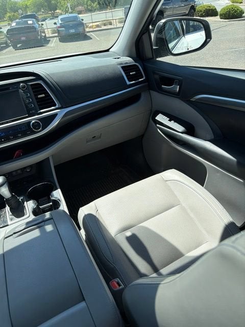 2017 Toyota Highlander Hybrid Limited Platinum