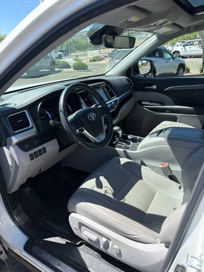 2017 Toyota Highlander Hybrid Limited Platinum