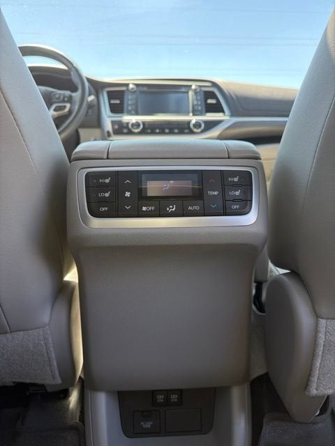 2017 Toyota Highlander Hybrid Limited Platinum