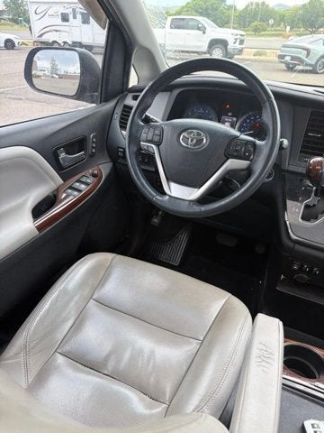 2015 Toyota Sienna Ltd