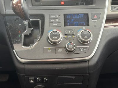 2015 Toyota Sienna Ltd
