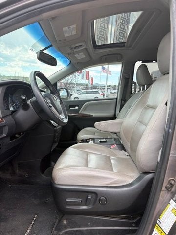 2015 Toyota Sienna Ltd