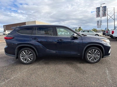 2020 Toyota Highlander Hybrid Platinum