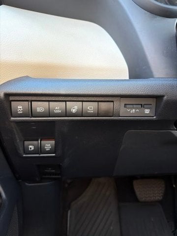 2023 Toyota Sienna Platinum