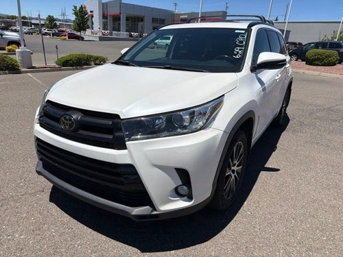 2017 Toyota Highlander SE
