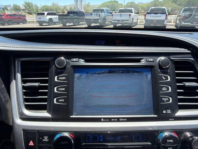 2017 Toyota Highlander SE